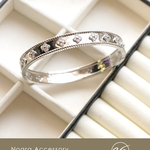 دستبند بنگل گل نگین دار ونکلیف