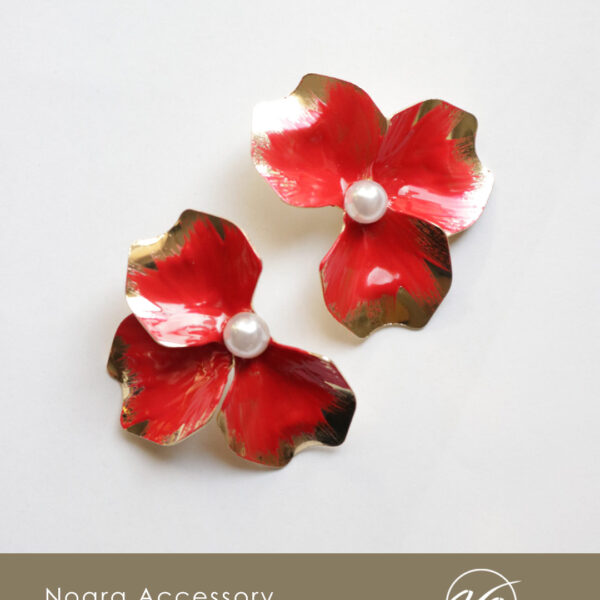 گوشواره گل قرمز