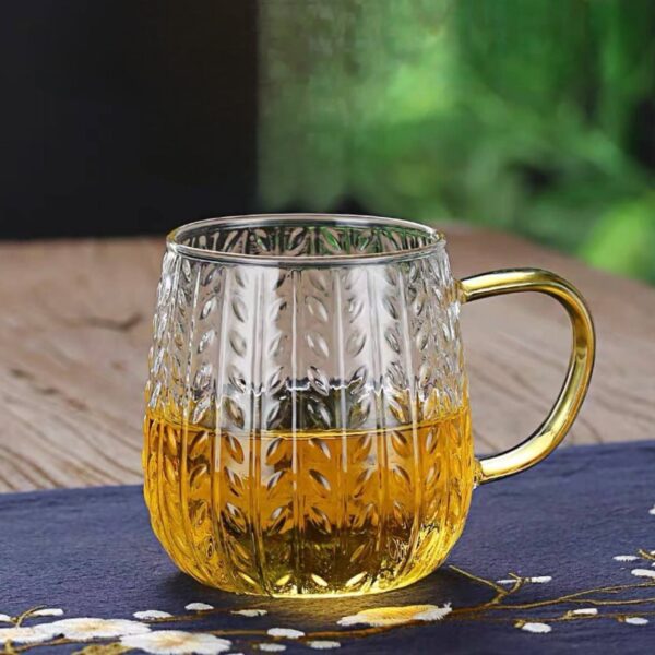 لیوان پیرکس برگی دسته طلایی