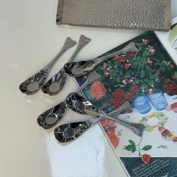 ملاقه خورشت نقره ای طرح ماهی